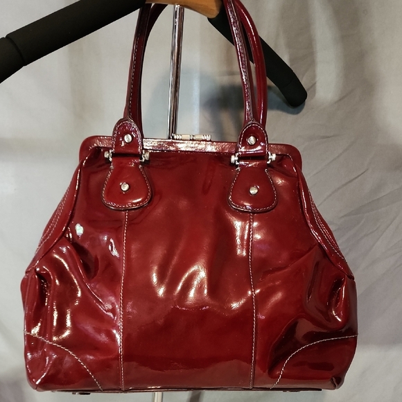 Liz Claiborne Handbags - Liz Claiborne Shiny Burgundy Shoulder Bag